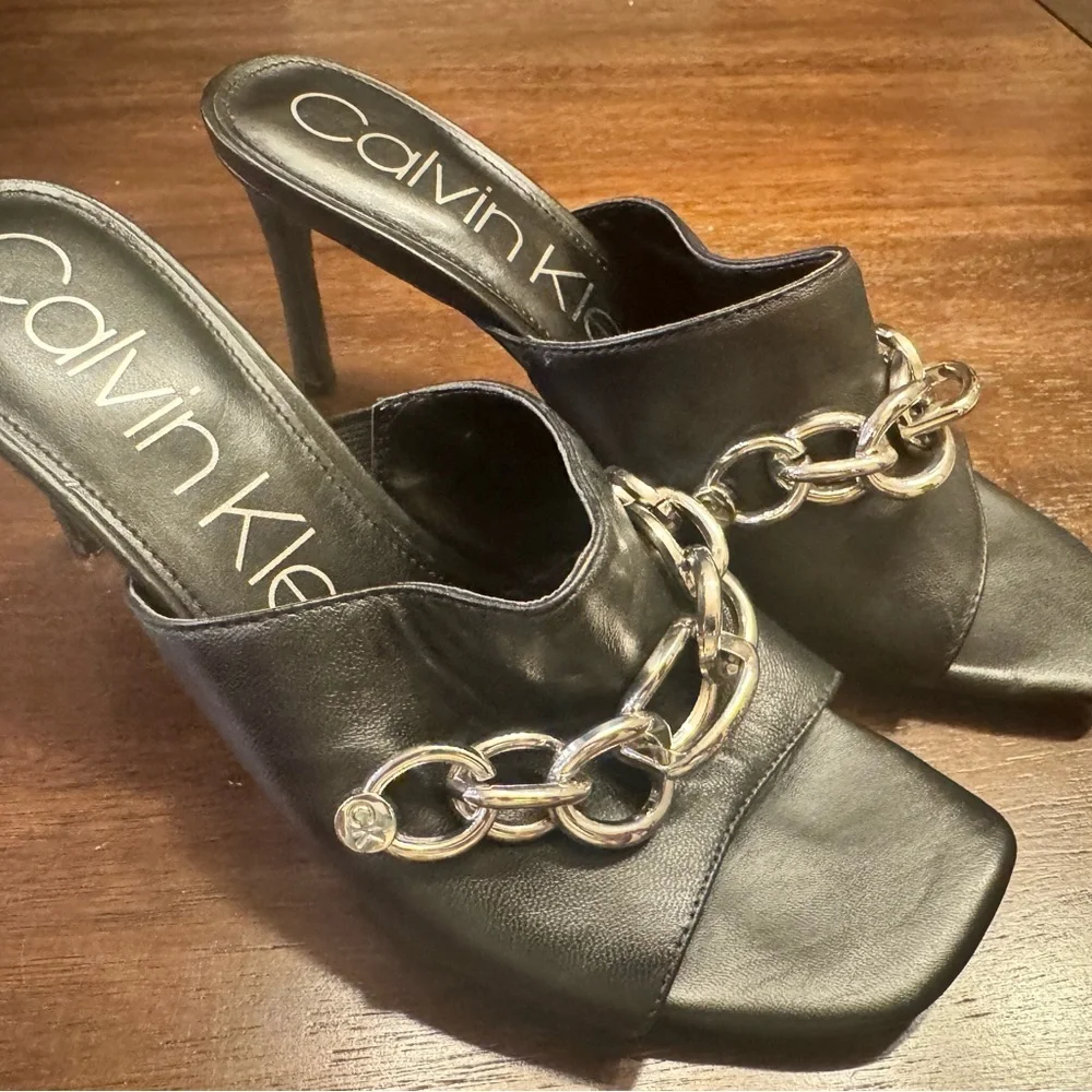 Calvin Klein elegant black